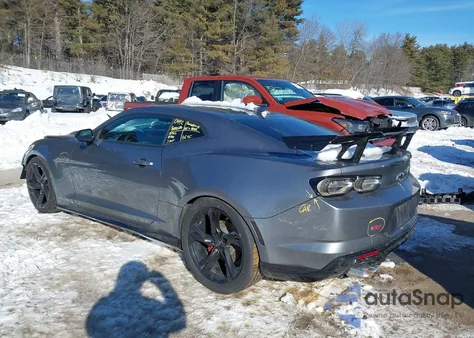 2022 Chevrolet Camaro Rwd Lt1 from USA, damaged, VIN 1G1FF1R73N0102715